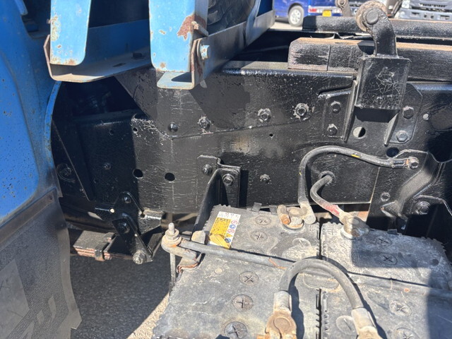 いすゞエルフダンプ小型（2t・3t）[写真28]