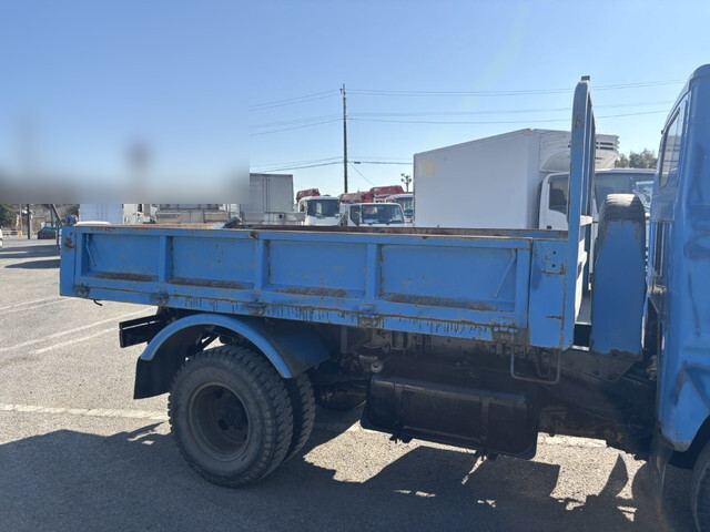 いすゞエルフダンプ小型（2t・3t）[写真06]