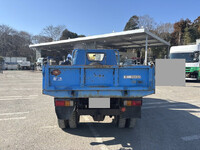 いすゞエルフダンプ小型（2t・3t）[写真08]