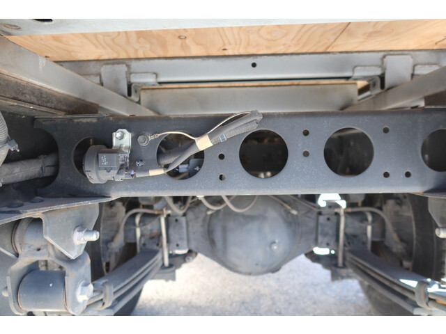 トヨタトヨエース平ボディ小型（2t・3t）[写真15]