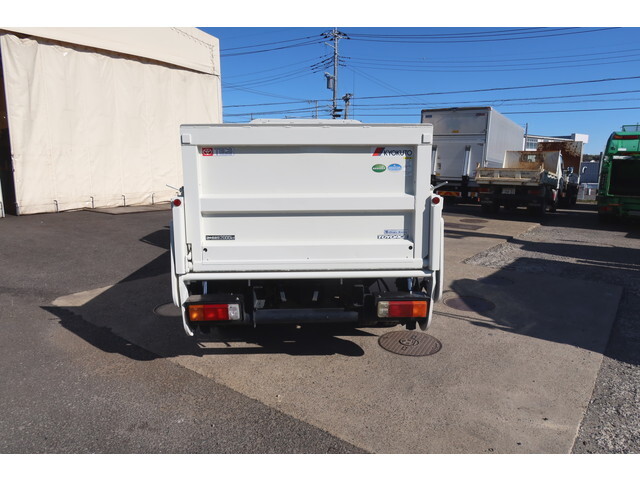 トヨタトヨエース平ボディ小型（2t・3t）[写真05]