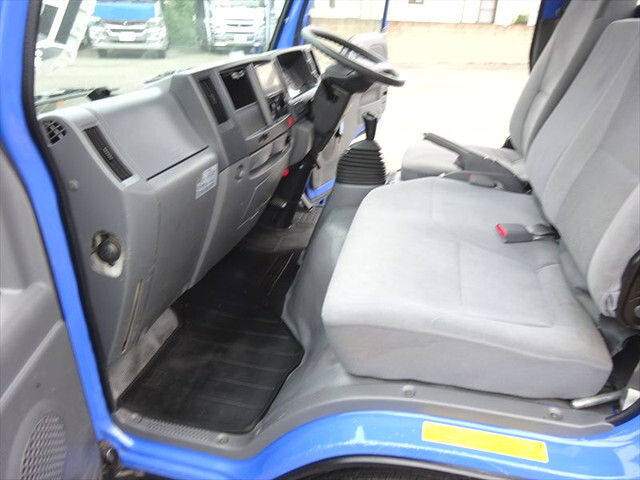 いすゞエルフ平ボディ小型（2t・3t）[写真20]