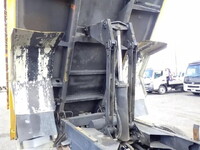 いすゞフォワードダンプ中型（4t）[写真13]