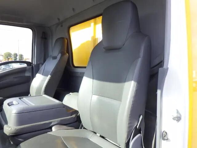 いすゞフォワードダンプ中型（4t）[写真17]