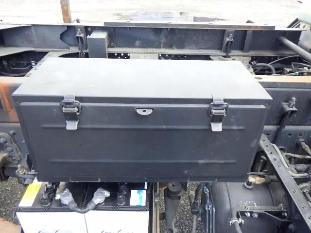 いすゞフォワードダンプ中型（4t）[写真38]