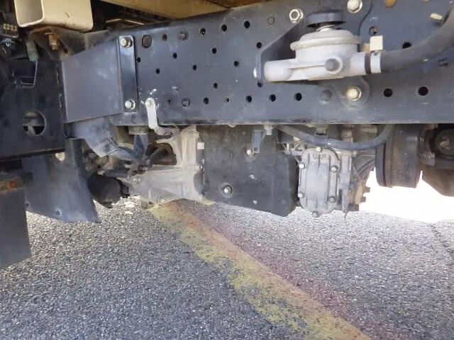 いすゞエルフ平ボディ小型（2t・3t）[写真20]