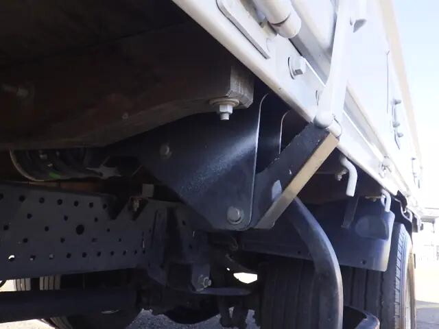 いすゞエルフ平ボディ小型（2t・3t）[写真35]