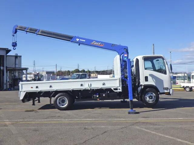 いすゞエルフセルフクレーン4段小型（2t・3t）[写真07]