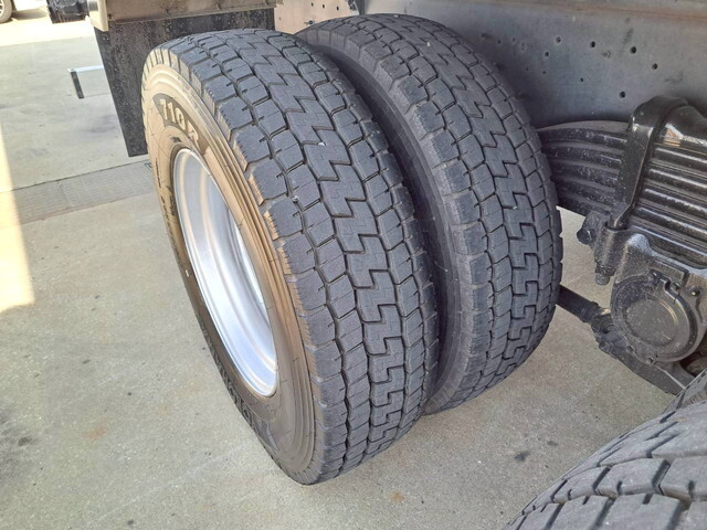 いすゞギガコンテナ専用車大型（10t）[写真24]