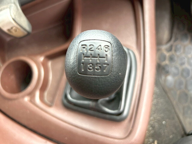 日野プロフィアアルミウイング大型（10t）[写真31]