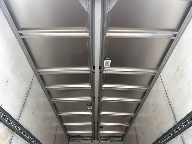 日野レンジャーアルミウイング中型（4t）[写真12]