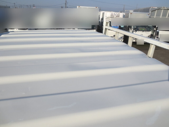 日産アトラス平ボディ小型（2t・3t）[写真15]