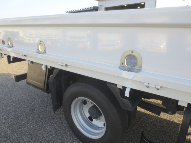 日産アトラス平ボディ小型（2t・3t）[写真17]
