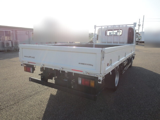 日産アトラス平ボディ小型（2t・3t）[写真04]