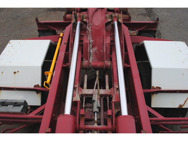 三菱ふそうファイターコンテナ専用車増トン（6t・8t）[写真18]