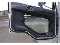 三菱ふそうファイターコンテナ専用車増トン（6t・8t）[写真22]