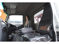 三菱ふそうファイターコンテナ専用車増トン（6t・8t）[写真27]