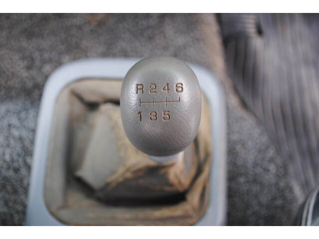 三菱ふそうファイターコンテナ専用車増トン（6t・8t）[写真27]