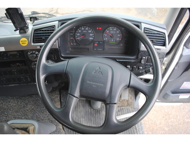 三菱ふそうファイターコンテナ専用車増トン（6t・8t）[写真31]