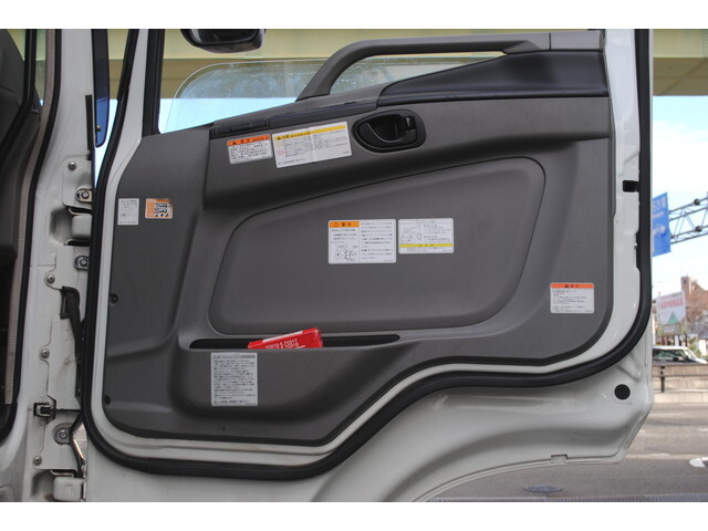 三菱ふそうスーパーグレート深ダンプ（土砂禁ダンプ）大型（10t）[写真20]