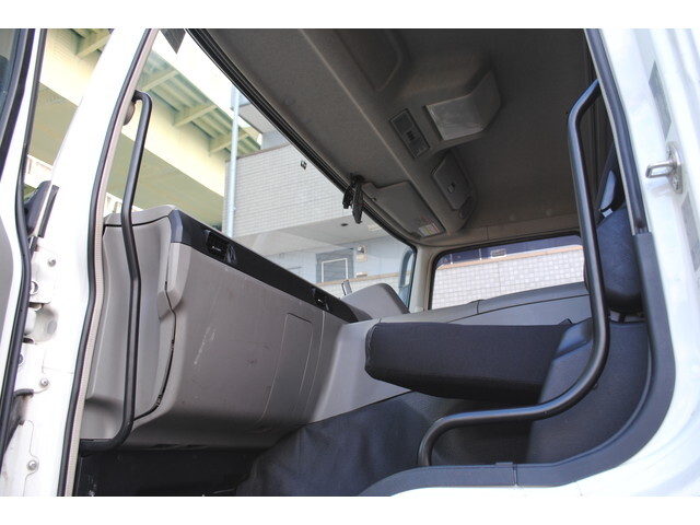 三菱ふそうスーパーグレート深ダンプ（土砂禁ダンプ）大型（10t）[写真24]