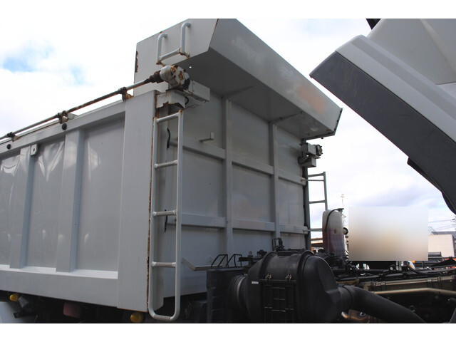 三菱ふそうスーパーグレート深ダンプ（土砂禁ダンプ）大型（10t）[写真37]