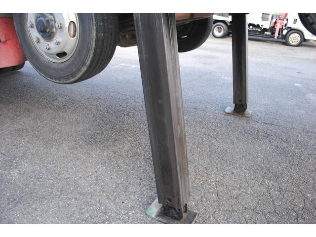 三菱ふそうスーパーグレートセルフローダー大型（10t）[写真17]