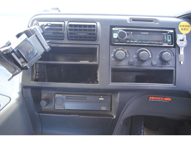 三菱ふそうスーパーグレートセルフローダー大型（10t）[写真23]