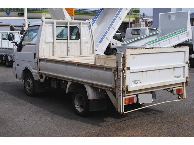 三菱その他の車種平ボディ小型（2t・3t）[写真02]