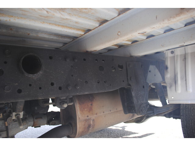 マツダボンゴ平ボディ小型（2t・3t）[写真18]