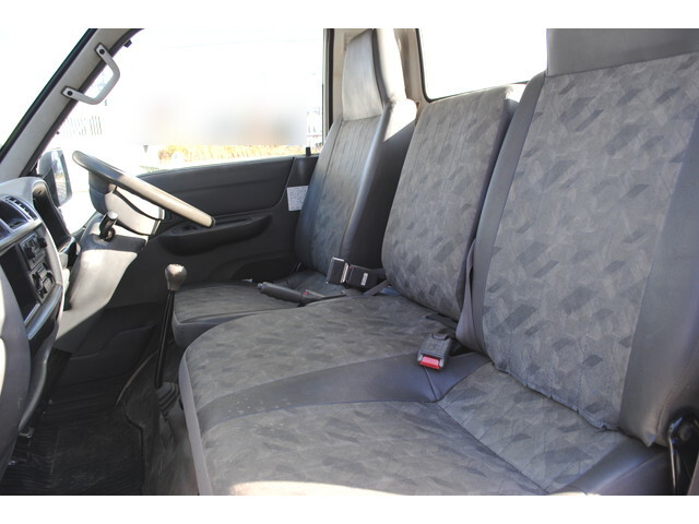 マツダボンゴ平ボディ小型（2t・3t）[写真29]