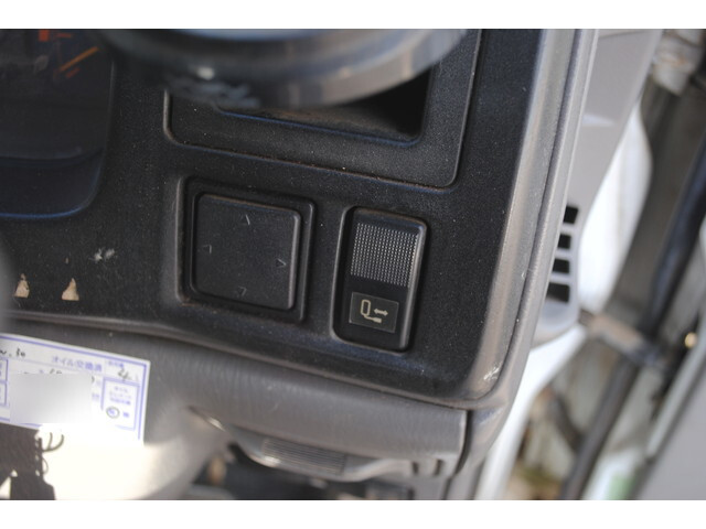 マツダタイタンダッシュ平ボディ小型（2t・3t）[写真33]