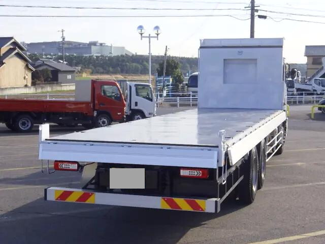 日産クオンアルミブロック大型（10t）[写真02]