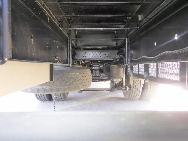 日産クオンアルミブロック大型（10t）[写真25]