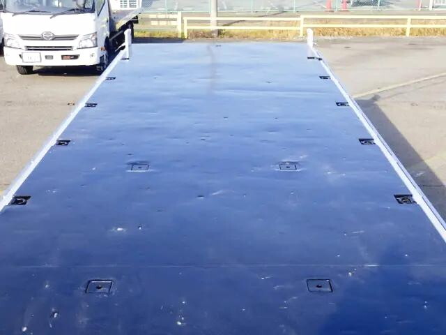 日産クオンアルミブロック大型（10t）[写真32]