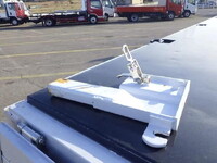 日産クオンアルミブロック大型（10t）[写真34]