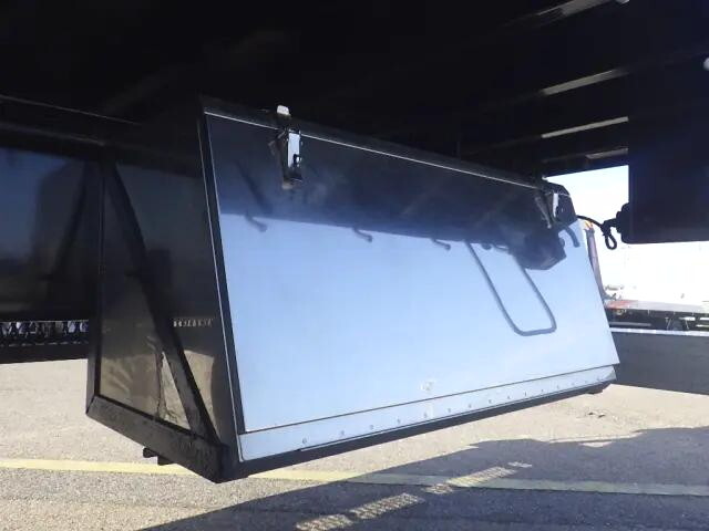 日産クオンアルミブロック大型（10t）[写真35]