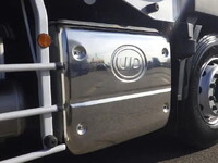 日産クオンアルミブロック大型（10t）[写真37]