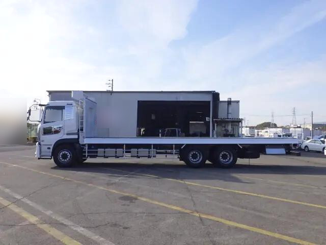 日産クオンアルミブロック大型（10t）[写真07]