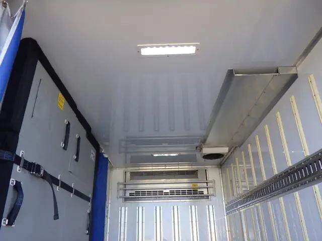 日野デュトロ冷凍車（冷蔵車）小型（2t・3t）[写真11]