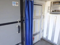 日野デュトロ冷凍車（冷蔵車）小型（2t・3t）[写真16]