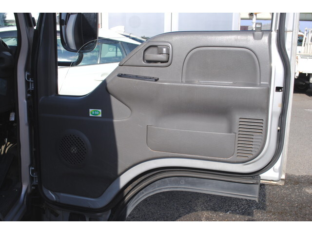 日産アトラス平ボディ小型（2t・3t）[写真22]