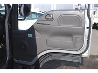 日産アトラス平ボディ小型（2t・3t）[写真23]