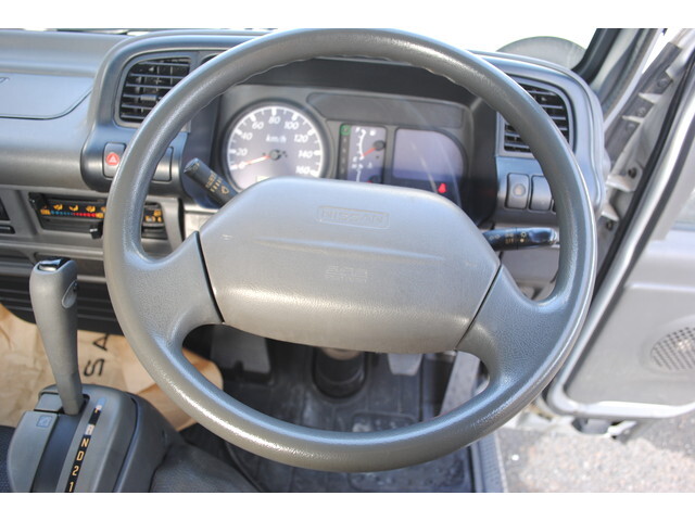 日産アトラス平ボディ小型（2t・3t）[写真32]