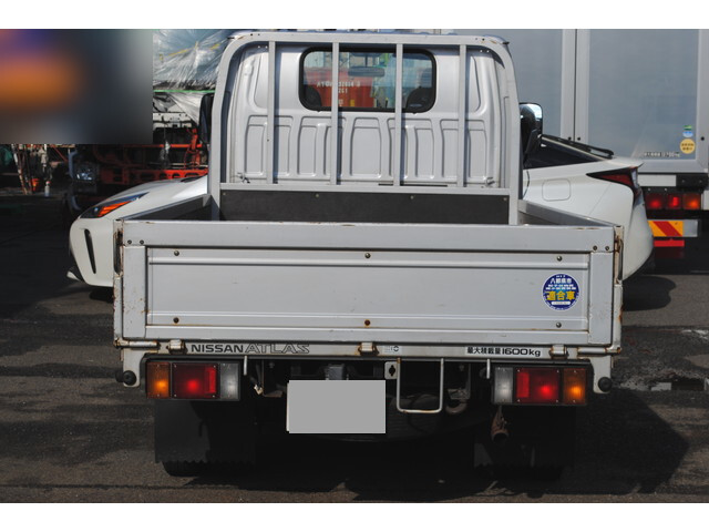 日産アトラス平ボディ小型（2t・3t）[写真08]