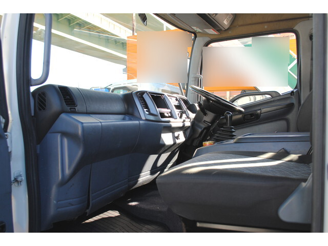 日野レンジャーアルミブロック中型（4t）[写真28]