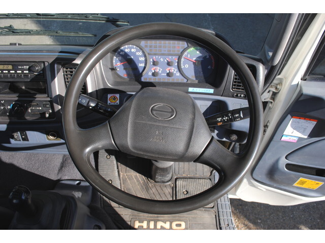 日野レンジャーアルミブロック中型（4t）[写真33]