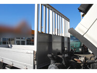 日野レンジャーアルミブロック中型（4t）[写真37]