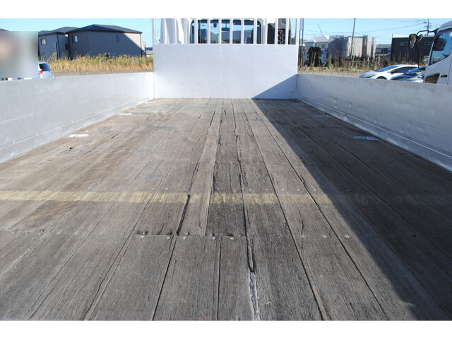 日野レンジャーアルミブロック中型（4t）[写真09]