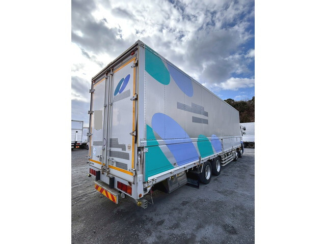 日野プロフィアアルミウイング大型（10t）[写真02]